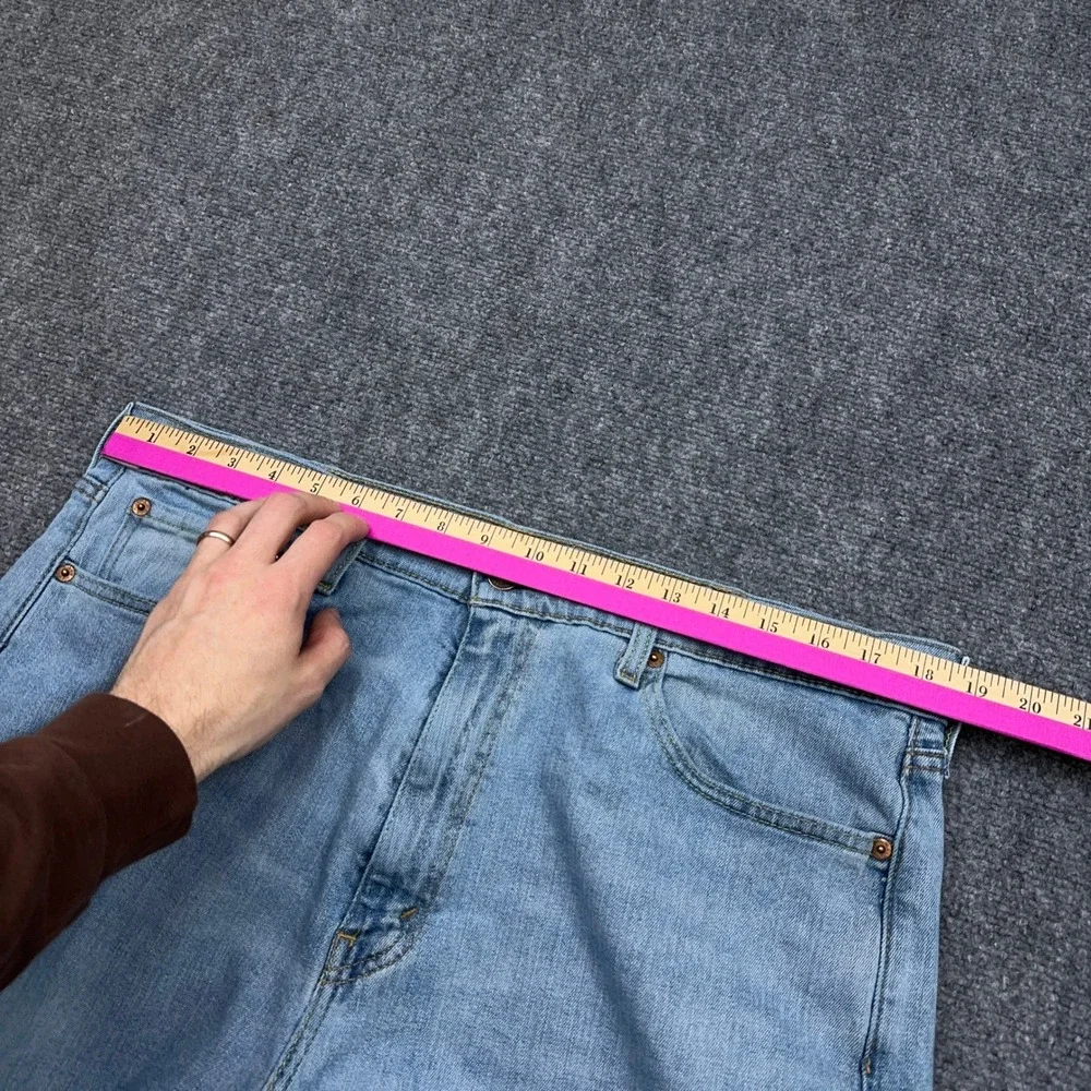 Levis excellent pre